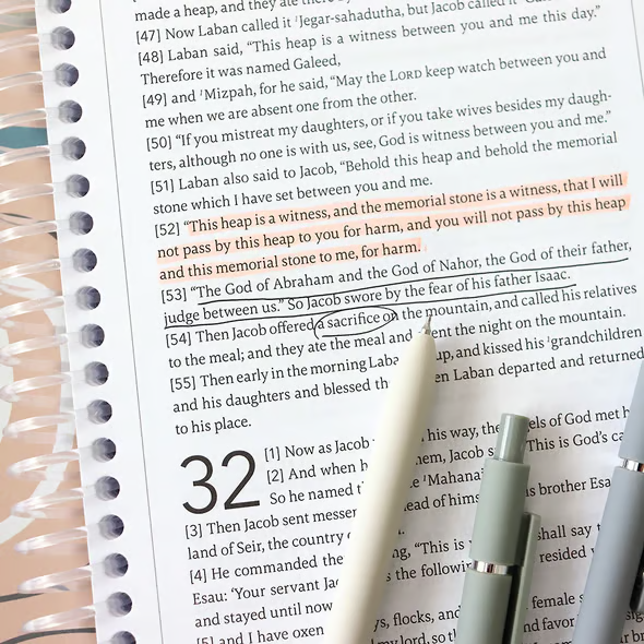 🔥LAST DAY 49% OFF - ✝️📚The Bible In A Year: A 52-Week Study(✨Hardcover Book)