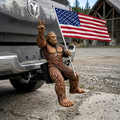 🔥LAST DAY 49% OFF - 👣🚗Patriot Bigfoot Trailer Hitch With Waving American Flag