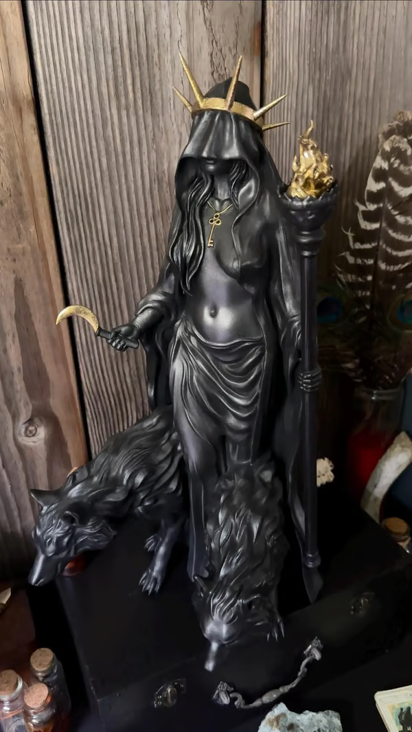 🔥Last Day 60% OFF🔮Hekate Niktipolos, The Witch of The Night🧙‍♀️