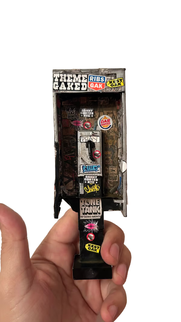 🔥LAST DAY 50% OFF-📞Miniature American Payphone in 1:12 Scale For Action Figure Displays / Toy Photography