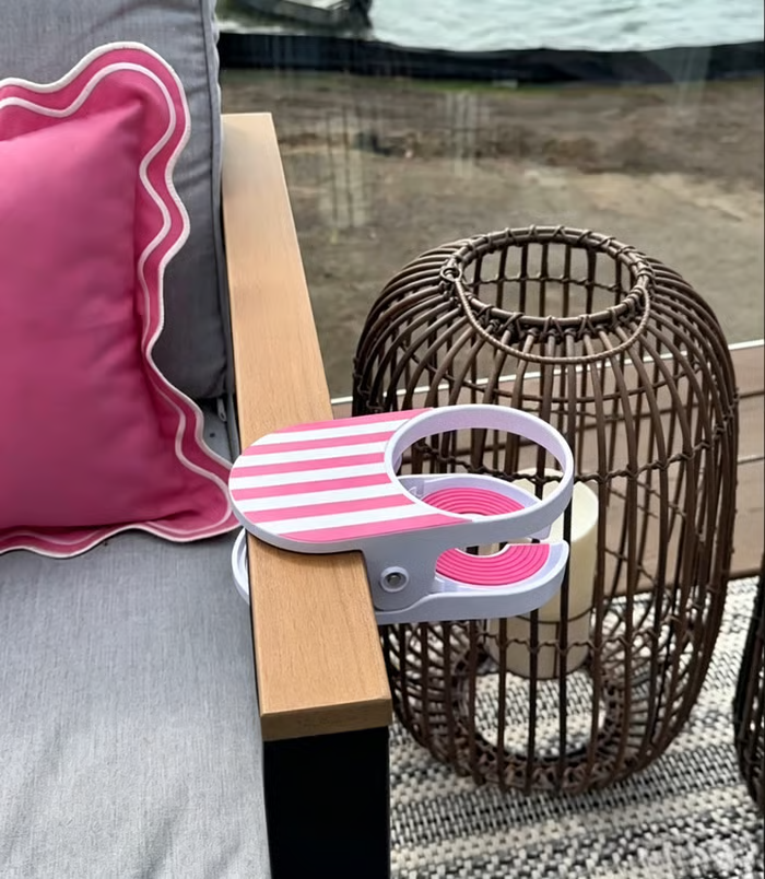 🏖️Mainstays Clip-On Drink Holder – Secure Your Beverage Anywhere!🍾