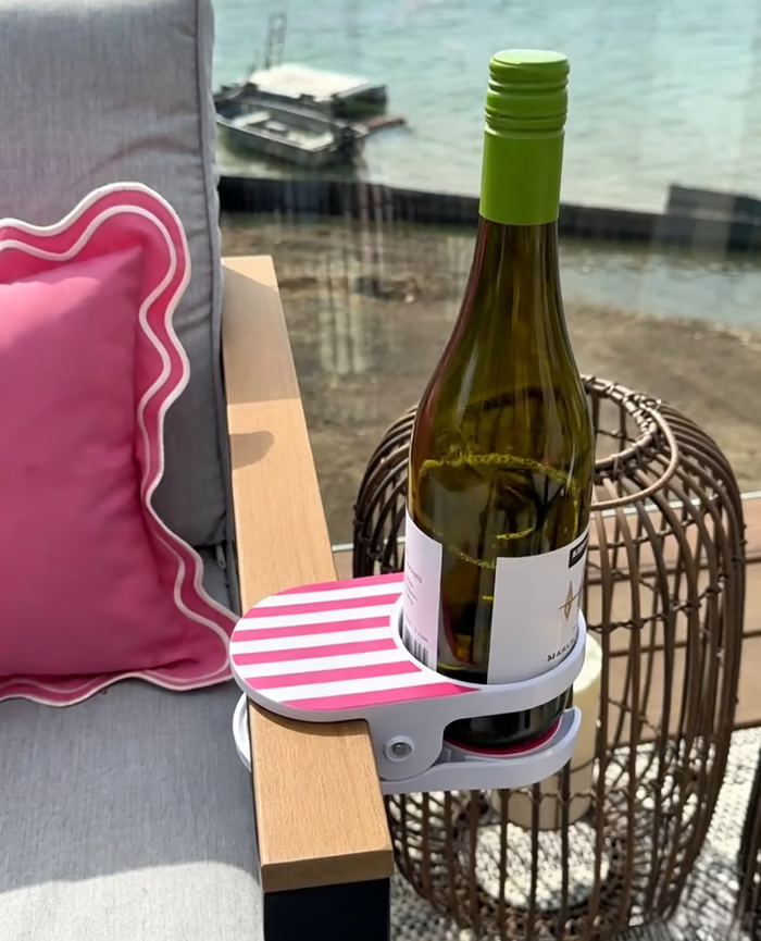 🏖️Mainstays Clip-On Drink Holder – Secure Your Beverage Anywhere!🍾