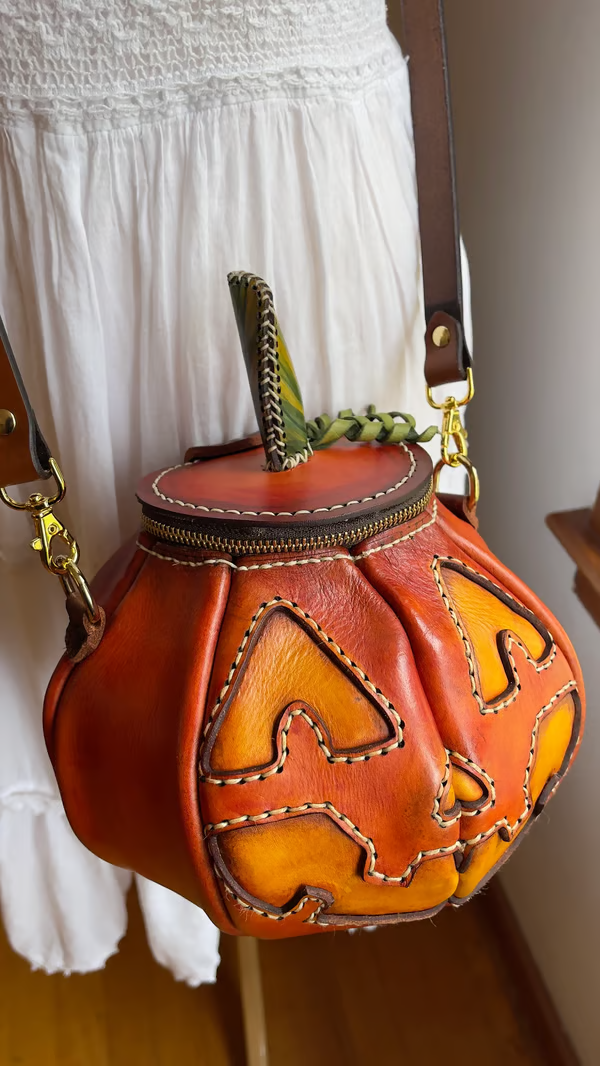 🔥Last Day 49% OFF - 🎃The Great Purely handmade leather Pumpkin Bag(✨Same as in the video)