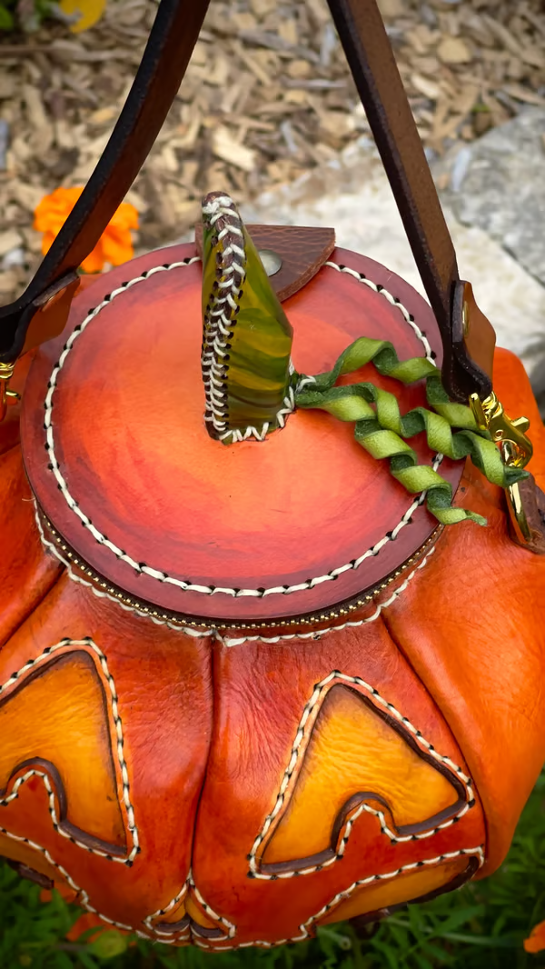 🔥Last Day 49% OFF - 🎃The Great Purely handmade leather Pumpkin Bag(✨Same as in the video)