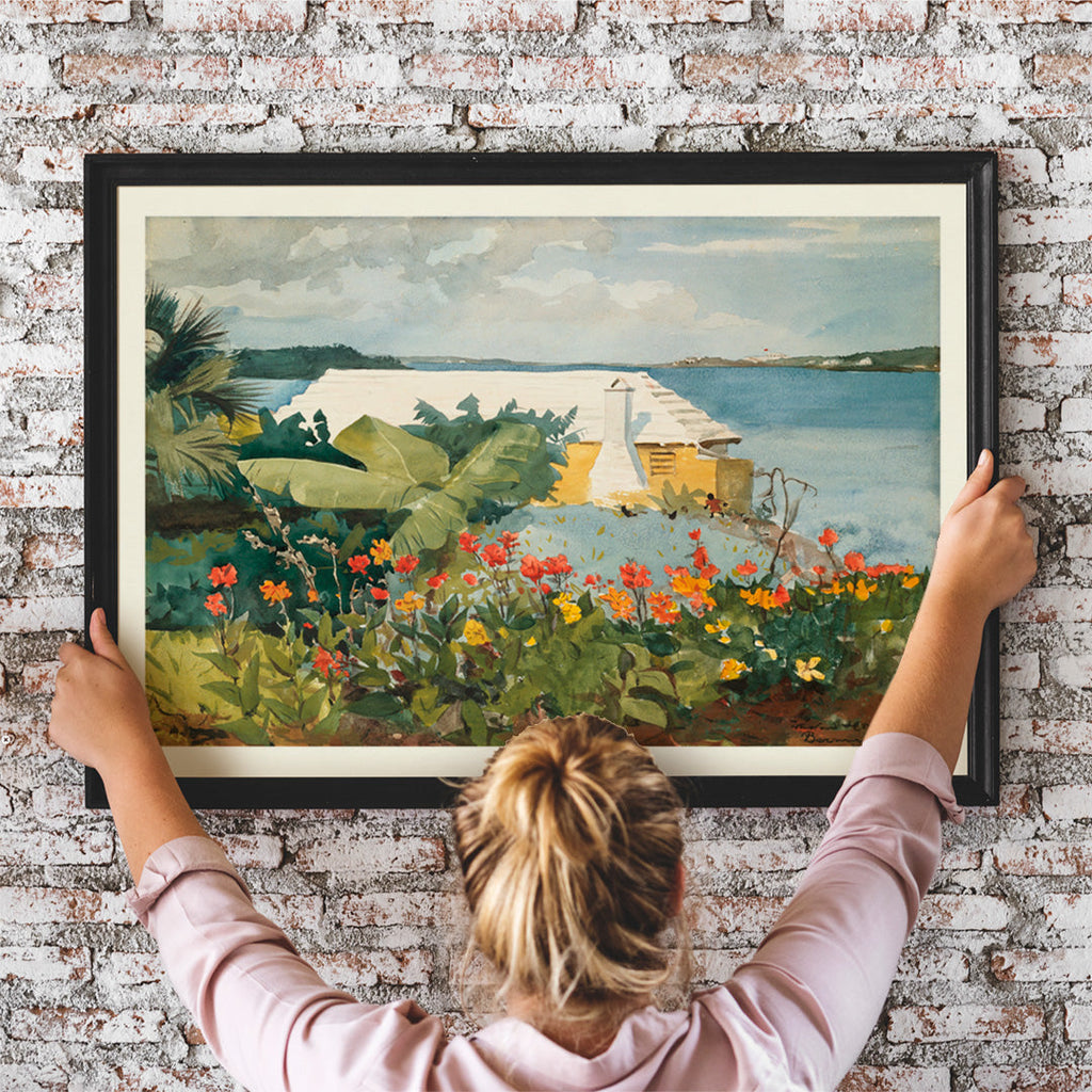 Jardin fleuri et bungalow Canvas Print