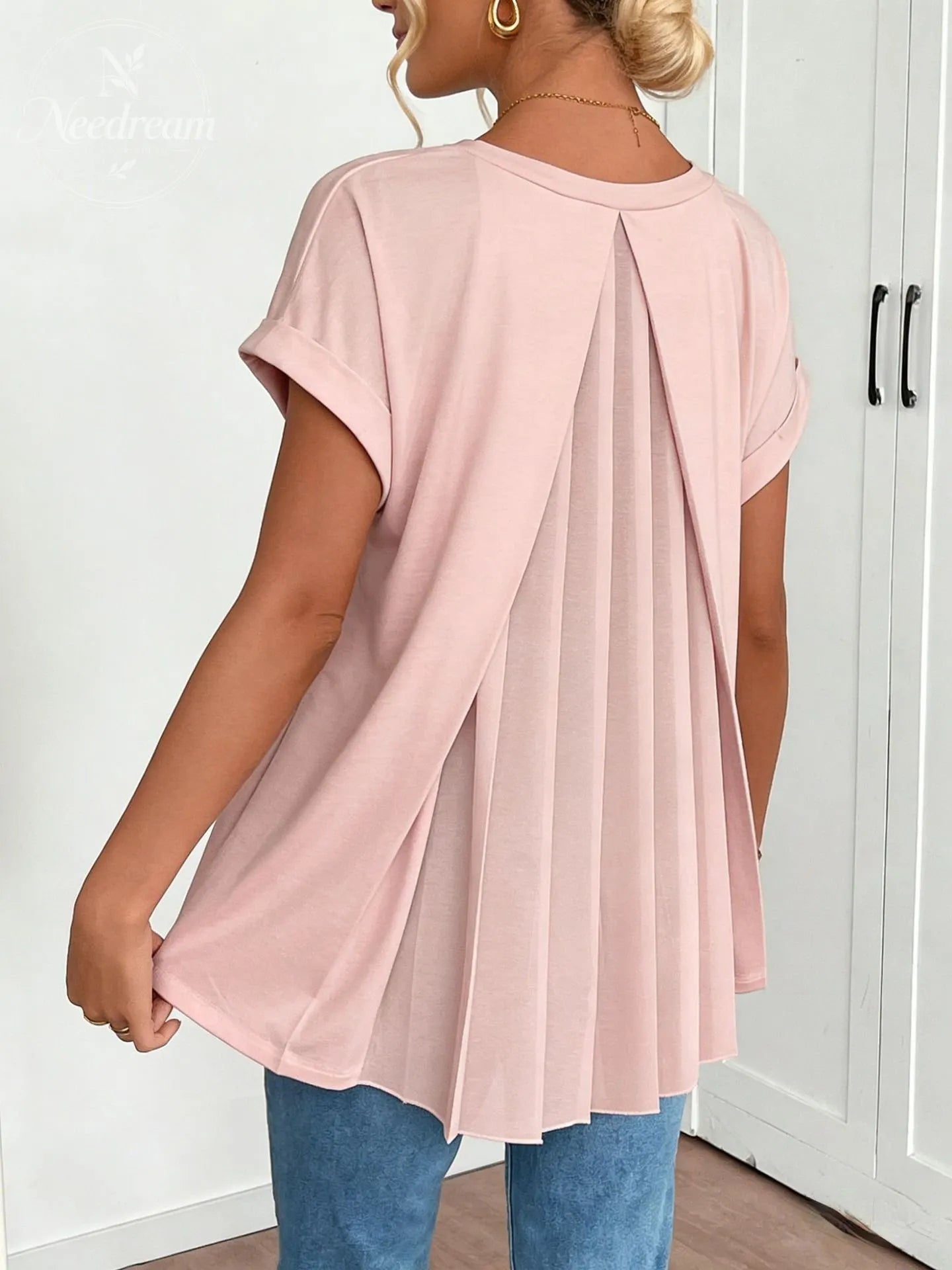 Flowy V-Neck Top With Pleats At The Back