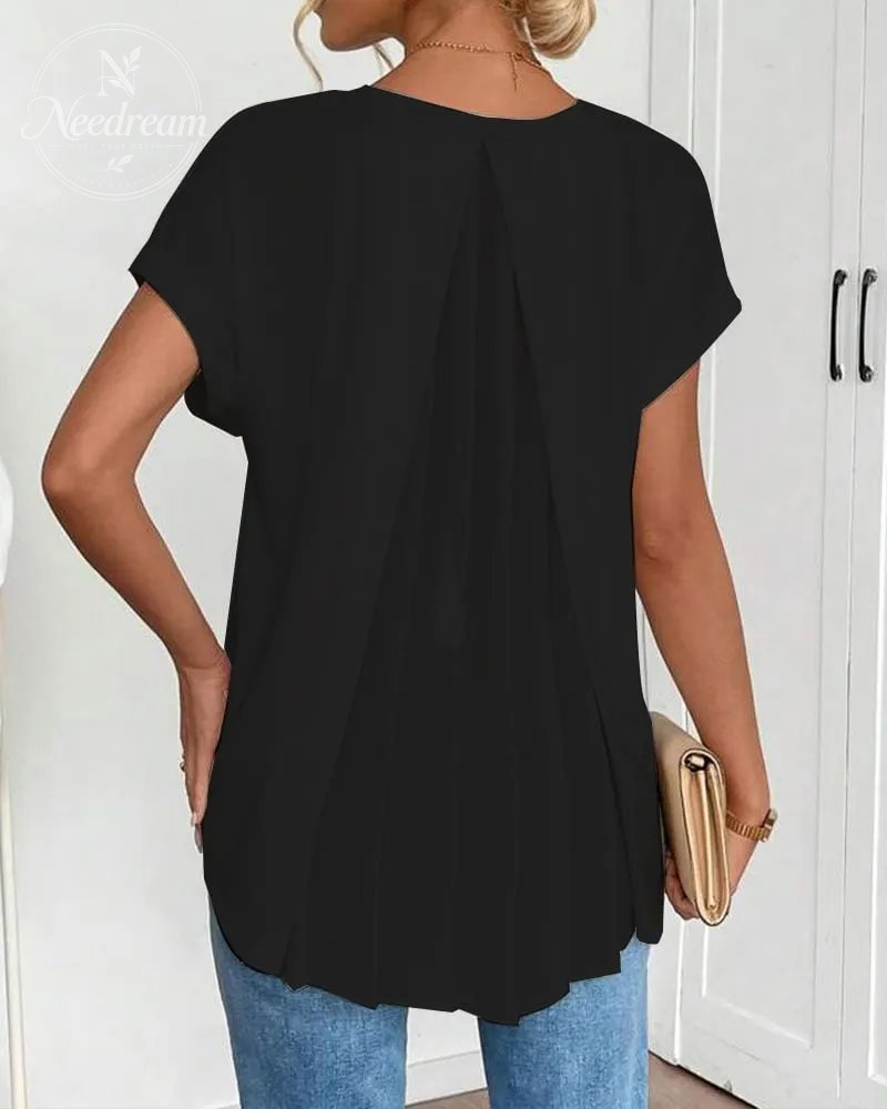 Flowy V-Neck Top With Pleats At The Back