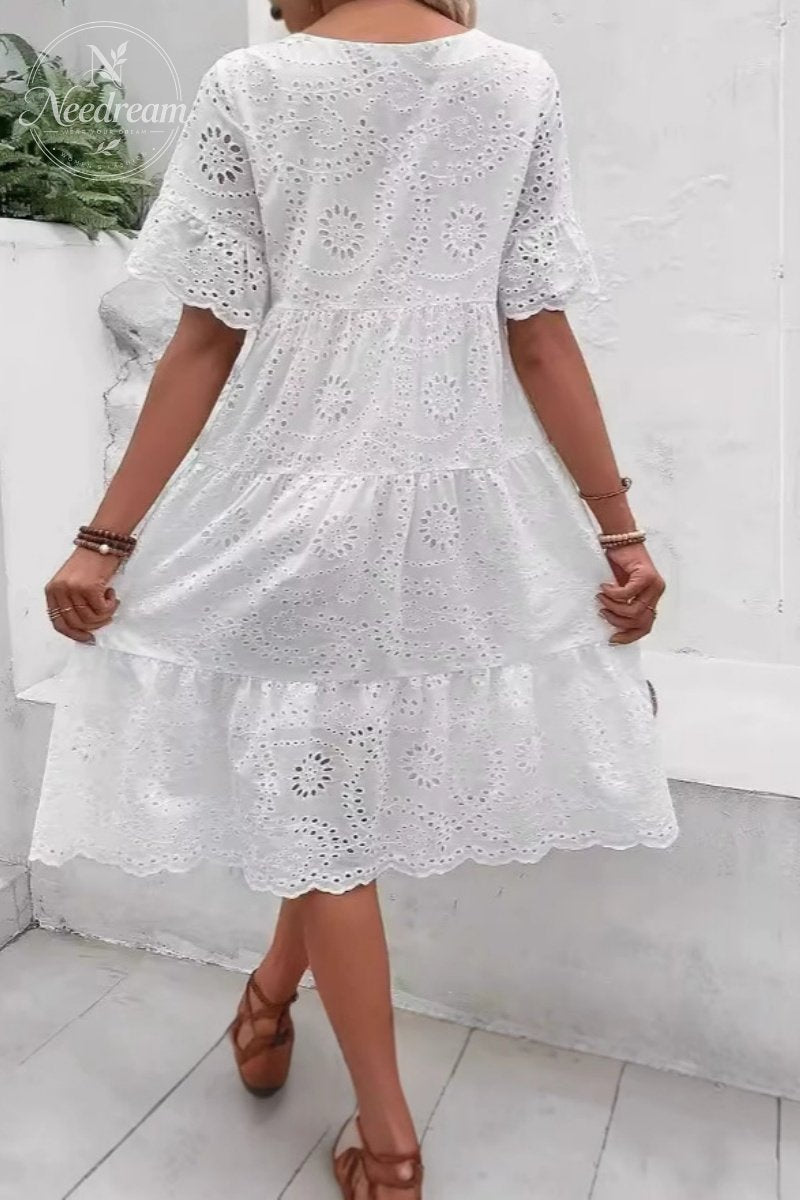 Women'S Solid Round Neck Floral Embroidered Lace Cutout Dress