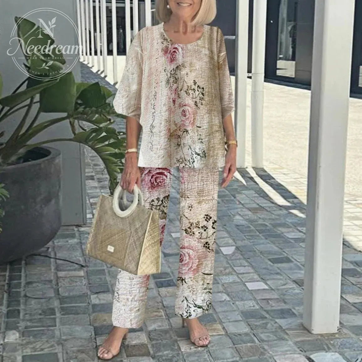 Women's Round Neck Mid-Sleeve Top With Floral Print Pants Set Two-Piece