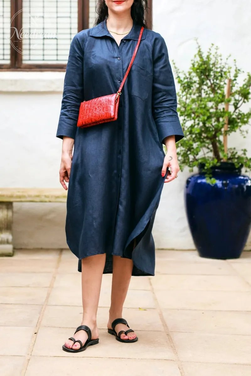 Women's Elegant A-Line Dress with Three-Quarter Sleeves & Practical Pockets