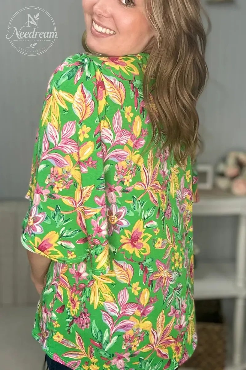 Slim-Fit Flowy Sleeve Top