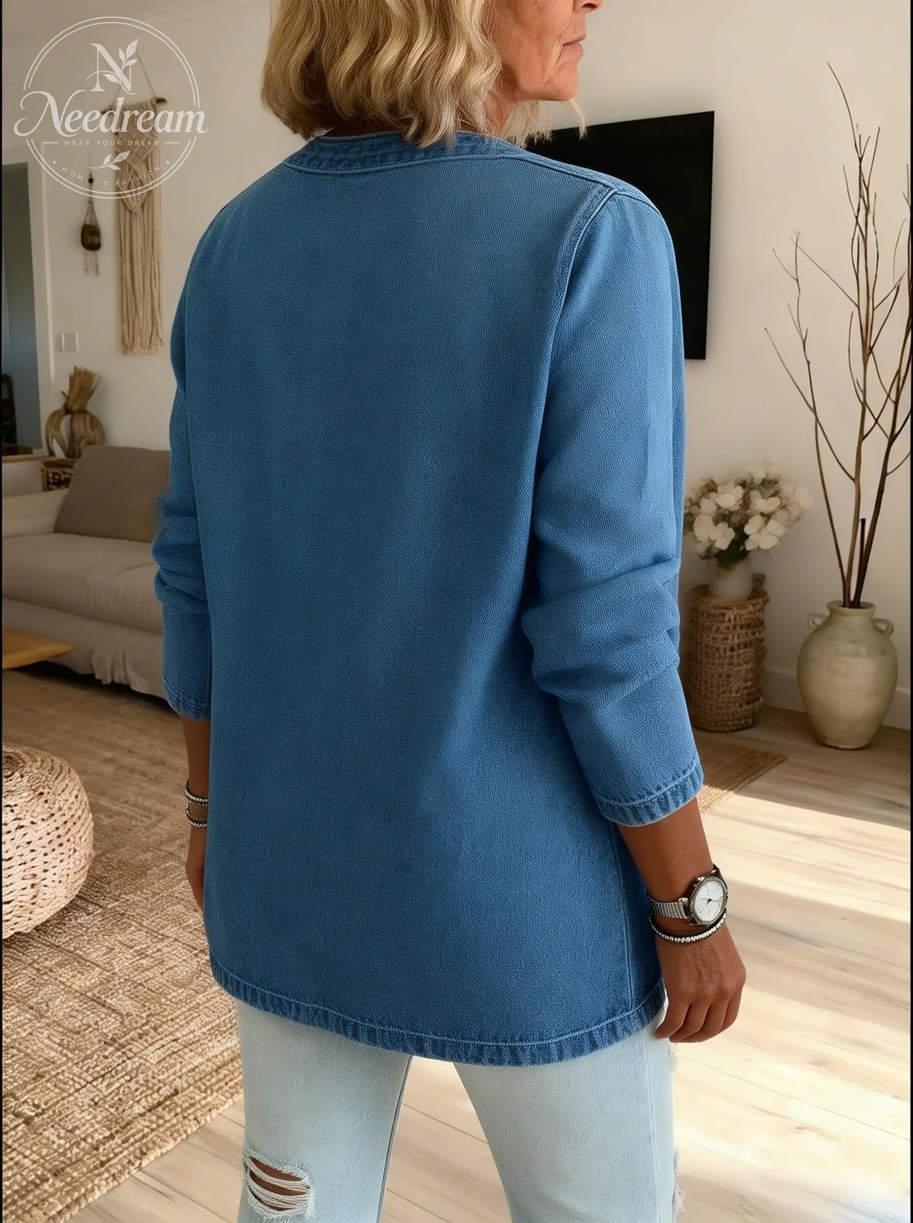 Women'S Classic Denim Jacket With Pocket Design